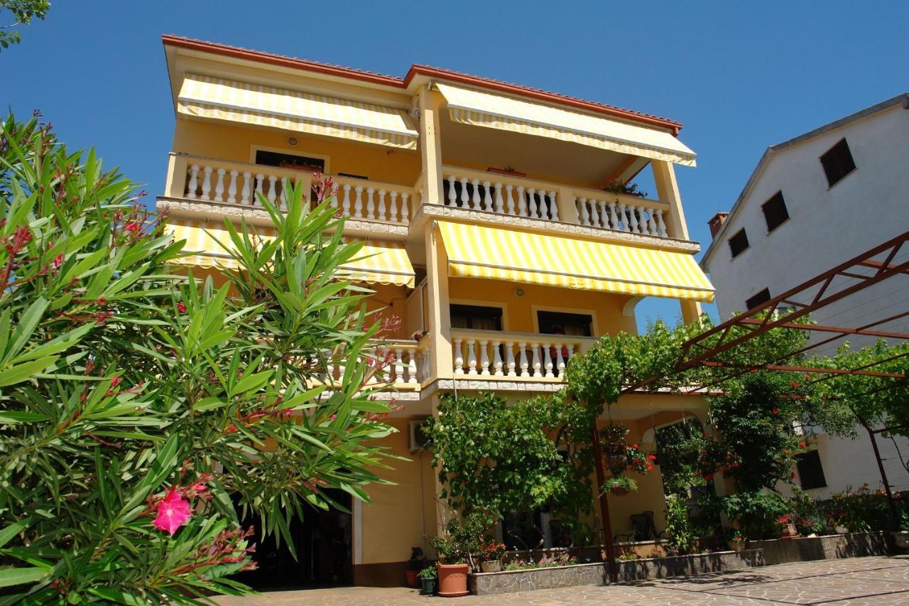 Apartment Nevelina Selce Exterior photo